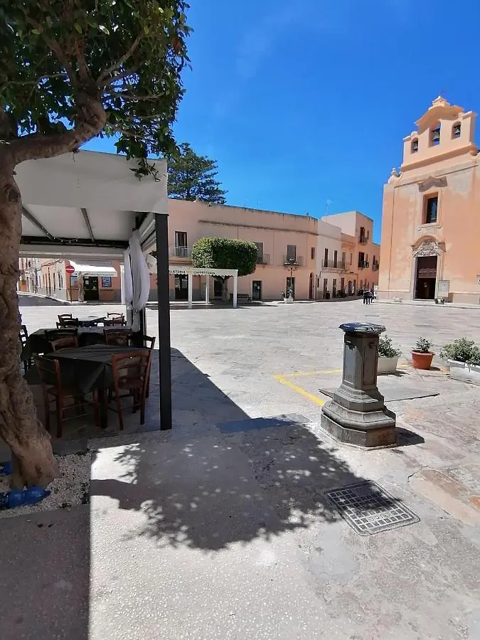 Le Case In Piazza ***** Appartamento Favignana